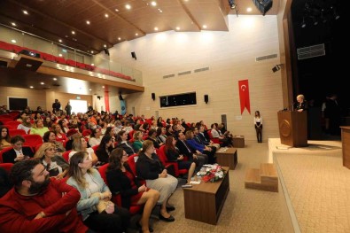 Medyada Kadina Yönelik Olan Siddet Dili Tartisildi