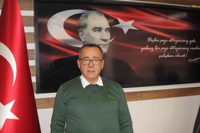 Usak'ta 1500 Is Yeri Açildi, 800'Ü Ise Kapandi