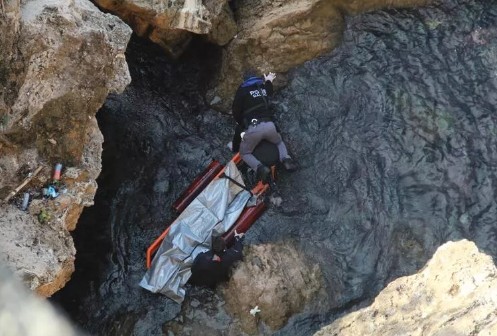 Falezlerde 22 yaşında bir gencin cesedi bulundu