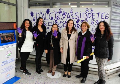 Balçovali Kadinlar Siddete Dur Dedi