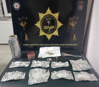 Sinop'ta Durdurulan Araçta 15 Gram Metamfetamin Yakalandi