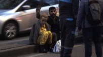 Atasehir'de Sürücüsünün Kontrolü Kaybettigi Otomobil, Park Halindeki Iki Araca Çarparak Takla Atti Açiklamasi 2 Yarali