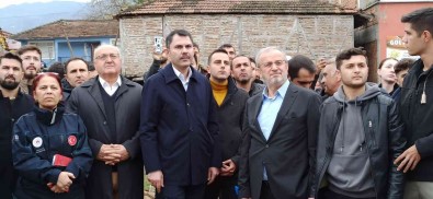 Bakan Murat Kurum, Depremde Hasar Gören Binanin Yikim Çalismasina Katildi