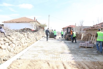 Çikrikçi Mahallesi'nde Üstyapi Çalismalarina Baslandi