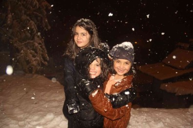 Hakkari'de 45 Köy, 110 Mezra Yolu Ulasima Kapandi