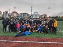 Il Sampiyonluguna Baklavali Kutlama