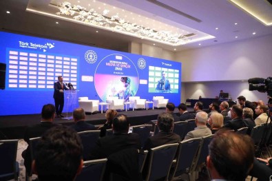 Her 10 Gençten Yaklasik Üçü Dijital Okuryazarlik Seviyesinde