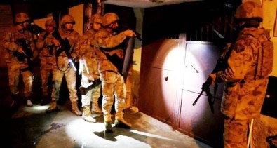 Mersin'de Terör Operasyonunda 6 Sahis Tutuklandi