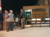 Yasli Kadin Çöken Duvarin Altinda Kalarak Can Verdi