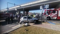 Antalya'da Otomobil Ve 2 Motosikletin Çarpistigi Kazada 2 Kisi Yaralandi