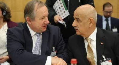 Bakan Kirişci Paris’te temaslarına devam ediyor