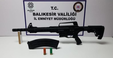 Balikesir'de Gözaltina Alinan 157 Sahistan 81'I Tutuklandi