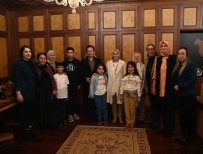 Baskan Yazici, Lösemili Çocuklarla Bulustu, Kronik Hastaliklar Merkezi'nin Müjdesini Verdi