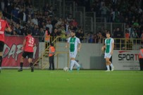 Bursaspor'da Hasan Ayaroglu'nun Tedavisine Baslandi