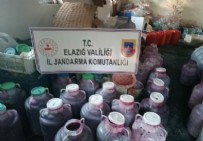 Elazığ'da 2 ton 600 litre sahte şarap ele geçirildi