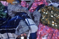 Hava Sicakliklarinin Düsmesi Ile Polar Pijamalar Raflardaki Yerlerini Aldi