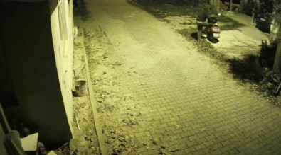 Motosiklet Hirsizi Önce Kameralara Sonra Polis Yakalandi