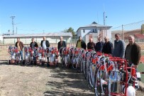 Otlukbeli'de 55 Adet Süt Sagim Makinasi Çiftçilere Dagitildi