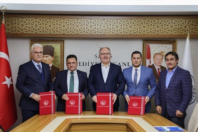 Sivas Belediyesi'nden Isçilere Zam