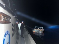 Yunanistan’ın ölüme ittiği göçmenler kurtarıldı