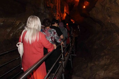 Ziyaretçi Sayisi Her Yil Artiyor