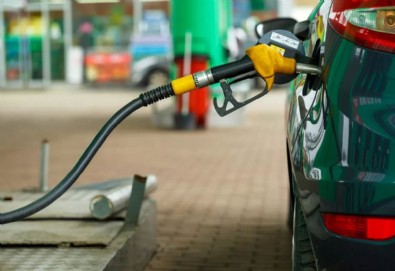 Kasımın son indirimi pompaya yansıdı: Motorin 4 lira düştü