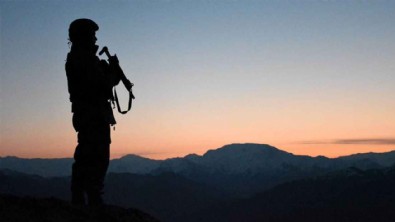 Operasyon öncesi PKK'da çözülme: 3 terörist daha ikna ile teslim oldu