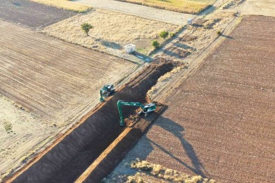 Acipayam Ve Serinhisar Ovalarinda 32 Bin Metrelik Tahliye Kanali Açildi