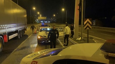 Adana'da Ehliyetsiz Sürücü Dehset Saçti Açiklamasi 3'Ü Çocuk 5 Yarali