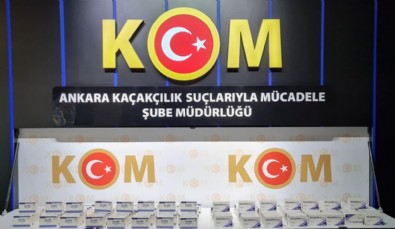 Ankara Yenimahalle'de düzenlenen operasyonda 10 bin 472 adet uyuşturucu hap ele geçirildi.