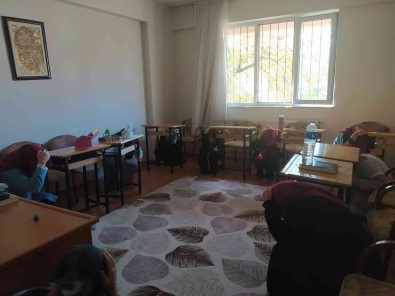 Erzincan'da Kur'an Kurslarinda Çök- Kapan- Tutun Ve Tahliye Tatbikati Gerçeklestirildi