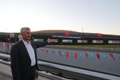 Gaziantep'te Yapilan 3 Katli Akilli Kavsagi Cumhurbaskani Erdogan Hizmete Açacak