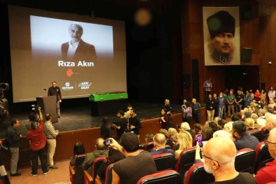 Riza Akin'a Memleketinde Veda