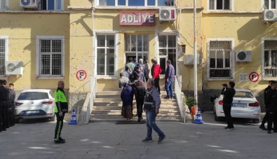 Silahli Yaralama Olayiyla Ilgili 15 Kisi Adliyeye Sevk Edildi