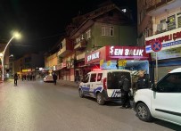 Beraber Alkol Aldigi Arkadasi Tarafindan Cadde Ortasinda Silahla Vuruldu