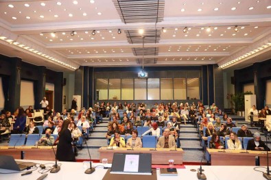 Büyüksehir Ile Kizilay Hastanesi Isbirliginde Meme Kanseri Semineri