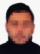 ATM'de Unutulan Parayi Telefonla Konusuyor Gibi Yaparak Alip Gitti