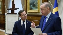 Cumhurbaşkanı Erdoğan ve İsveç Başbakanı Kristersson arasında anlamlı hediye takdimi