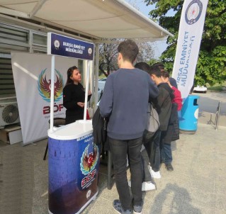 'El Ele Güvenli Gelecege' Projesiyle 14 Bin 500 Ögrenciyle Iletisime Geçildi