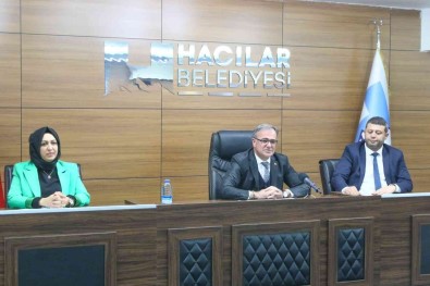 Hacilar Belediye Meclisi Kasim Ayi Toplantisini Yapti