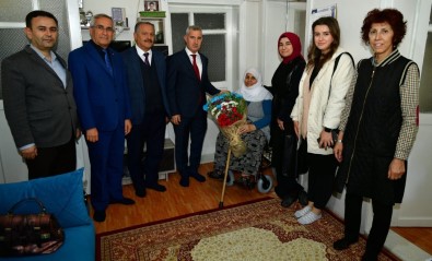 Baskan Çinar, Engelli Araç Talebini Yerine Getirdi