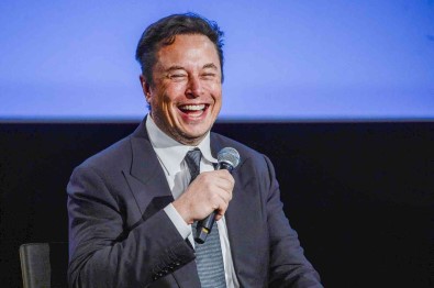 Elon Musk, Tesla Hisselerinin Yaklasik 4 Milyar Dolarlik Kismini Satti