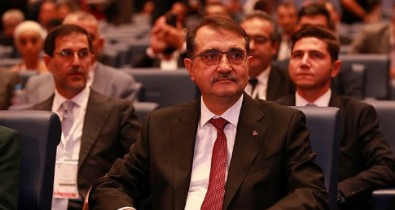 Enerji ve Tabii Kaynaklar Bakanı Dönmez, Cezayir'de konuştu!