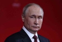 Putin, Es Cinselligi 'Yikici Degerler' Kategorisine Alan Kararnameyi Imzaladi