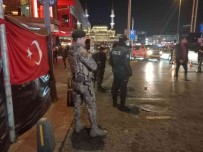 Taksim'de Huzur Uygulamasi Açiklamasi Silahla Tehditten Aranan Süpheli Yakalandi
