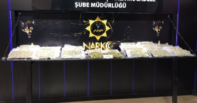 Ankara narkotik ekiplerinden nefes kesen operasyon: 2 milyon 500 bin değerinde esrar ele geçirildi