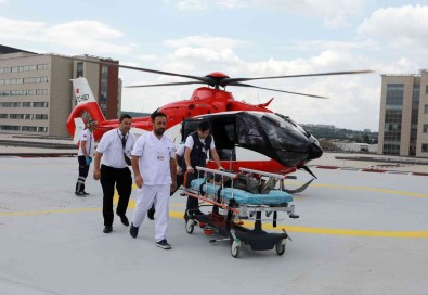 Bakan Koca Açiklamasi 'Helikopter Ambulanslarla Bu Yil Toplam 2 Bin 330 Hastamiz Nakledildi'