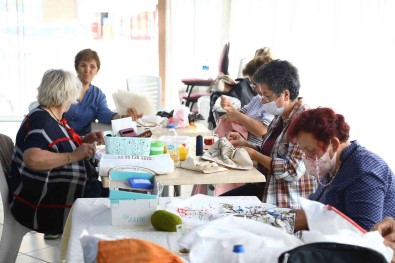 Bayrakli Belediyesinden 51 Bransta Kurs Imkani