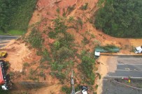 Brezilya'da Toprak Kaymasi Açiklamasi 2 Ölü