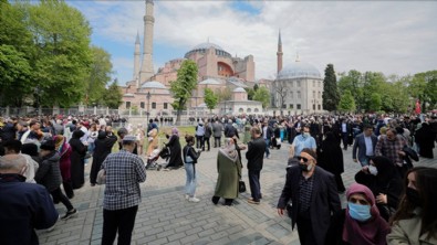 İçişleri Bakanlığı: Ülkemizde 5 milyon 239 bin 426 yabancı var